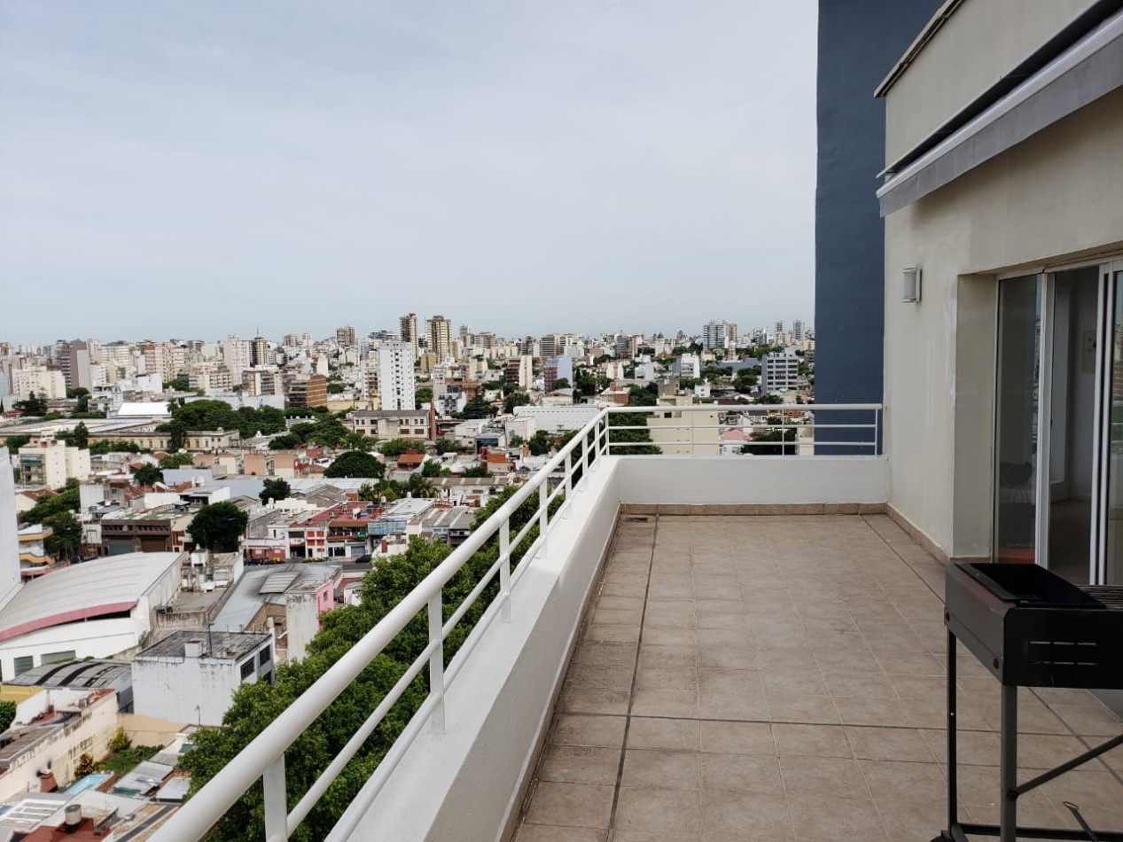 3 amb con BALCON TERRAZA, COCHERA y BAULERA, Vigilancia, 80 m2. Alquilado, con renta