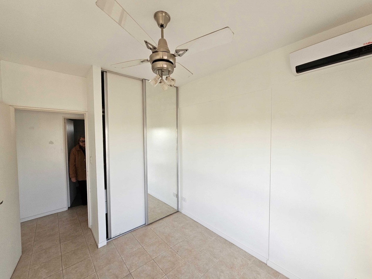 3 amb con BALCON TERRAZA, COCHERA y BAULERA, Vigilancia, 80 m2. Alquilado, con renta
