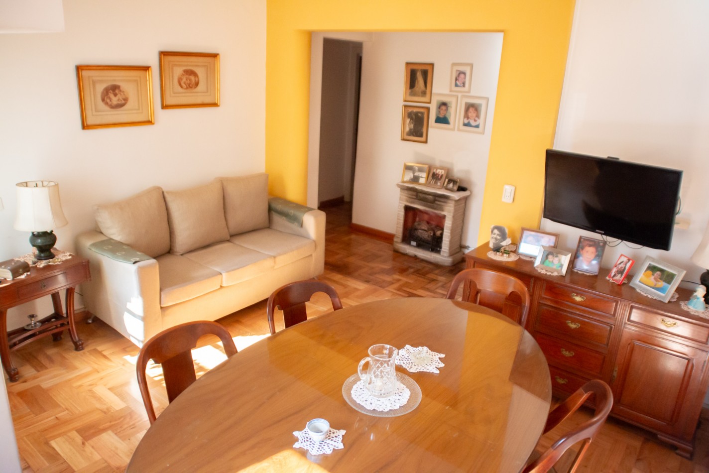 Villa Urquiza. PH 125 m2. Living, 4 dorm, 2 baños,TERRAZA, PARRILLA