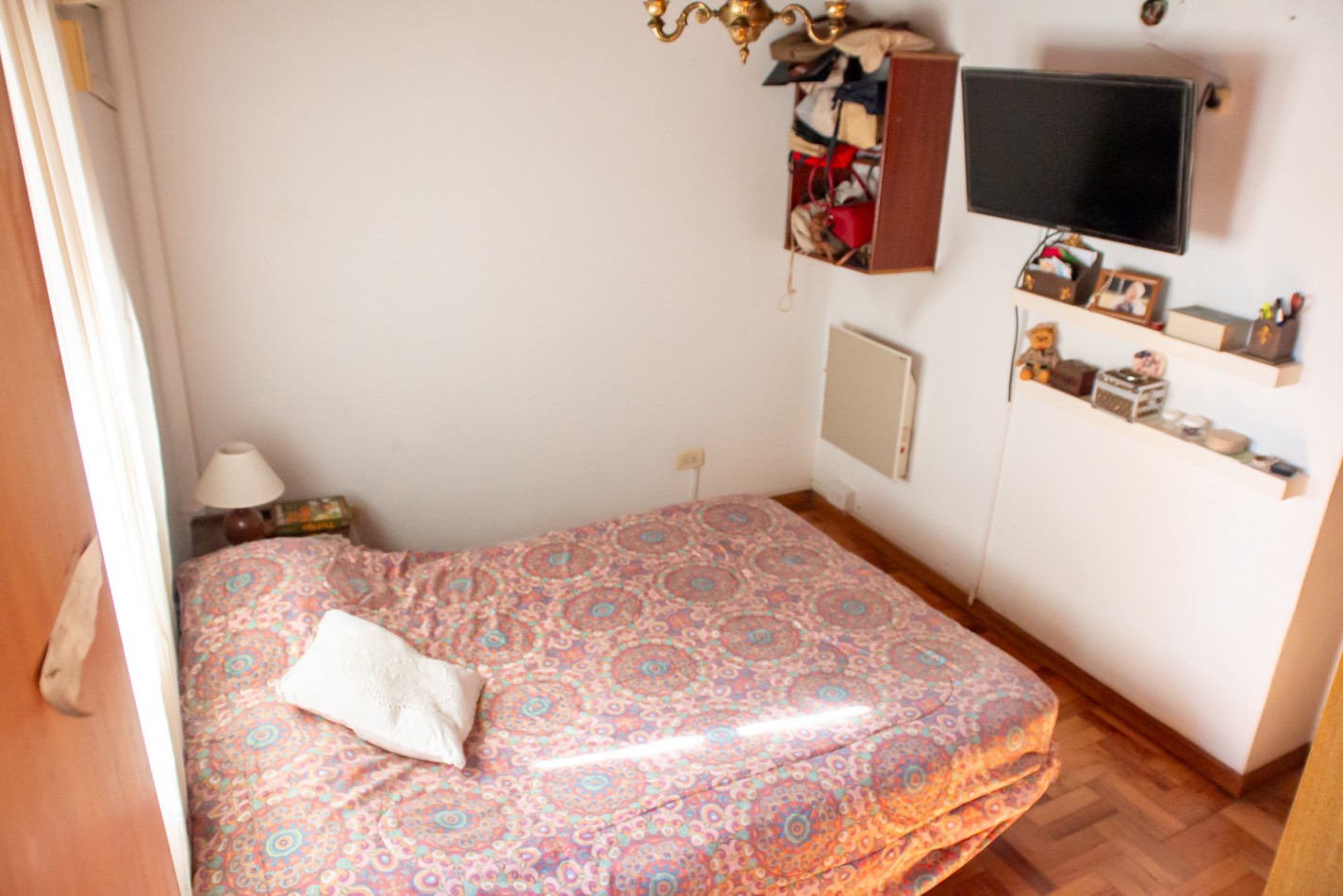 Villa Urquiza. PH 125 m2. Living, 4 dorm, 2 baños,TERRAZA, PARRILLA