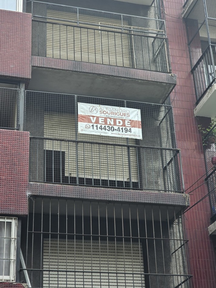 Semipiso balcon frente 84 m2. Living 3 dorm, Balvanera