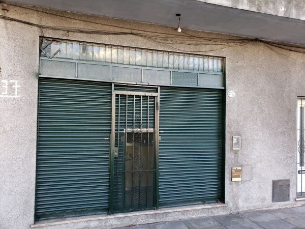 Local de 27 m2 sin expensas, apto todo destino, Av. Amancio Alcorta 3700