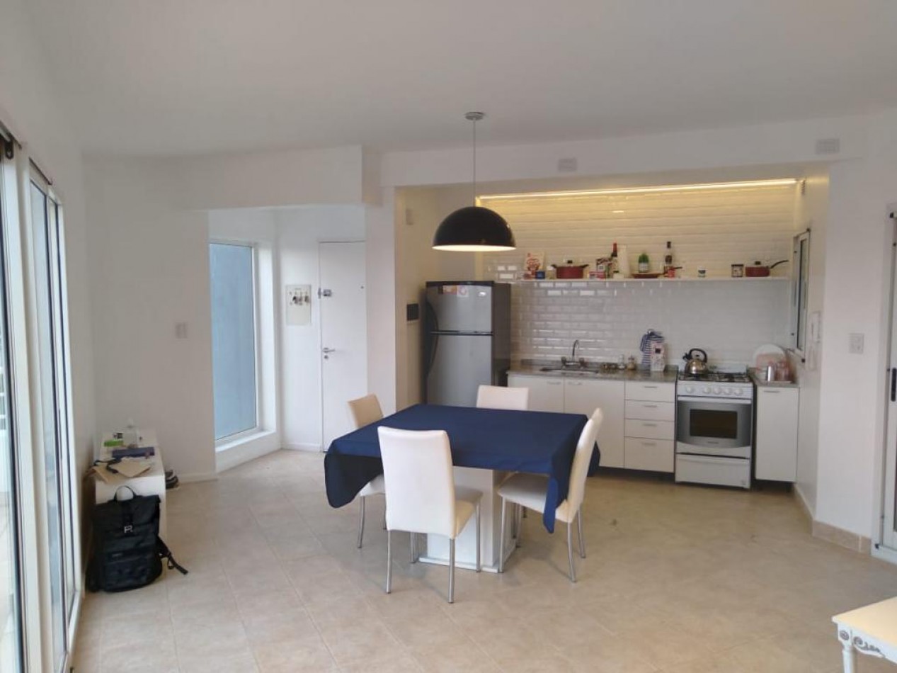 En Venta, 3 Amb con Balcon Terraza, Cochera y Baulera, Alquilado, con Renta